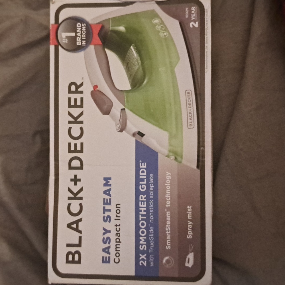 Brand new streamer iron, have to sell because I am moving and don't need it.